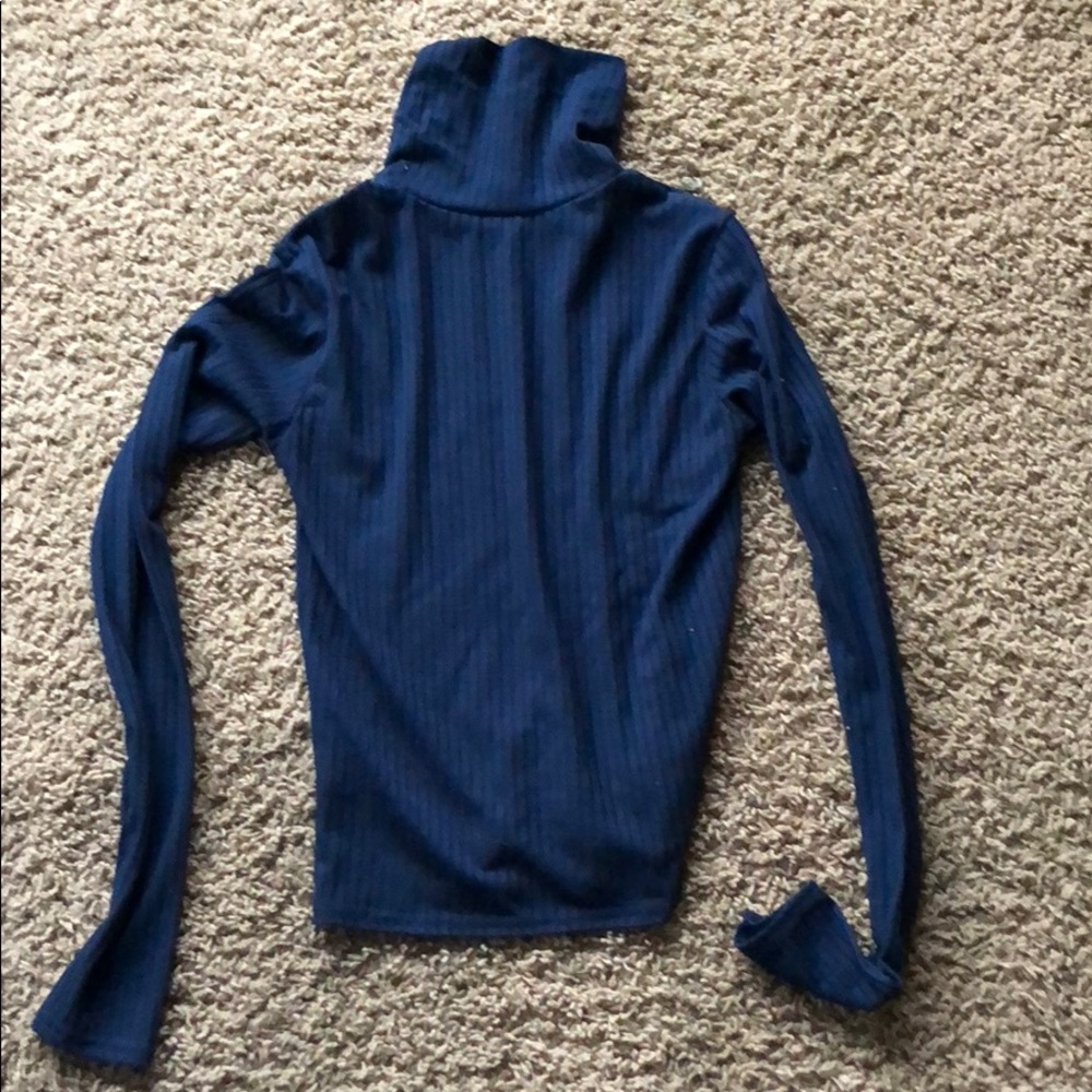 Blue long sleeve turtleneck